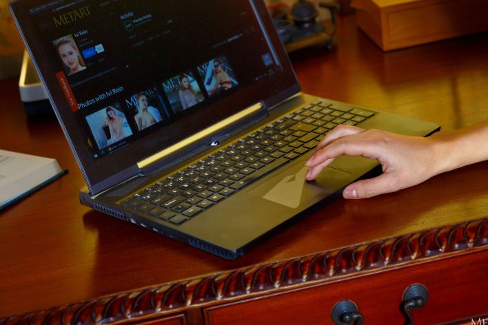 Ivi Rein in Golden Hues. Thumb 2