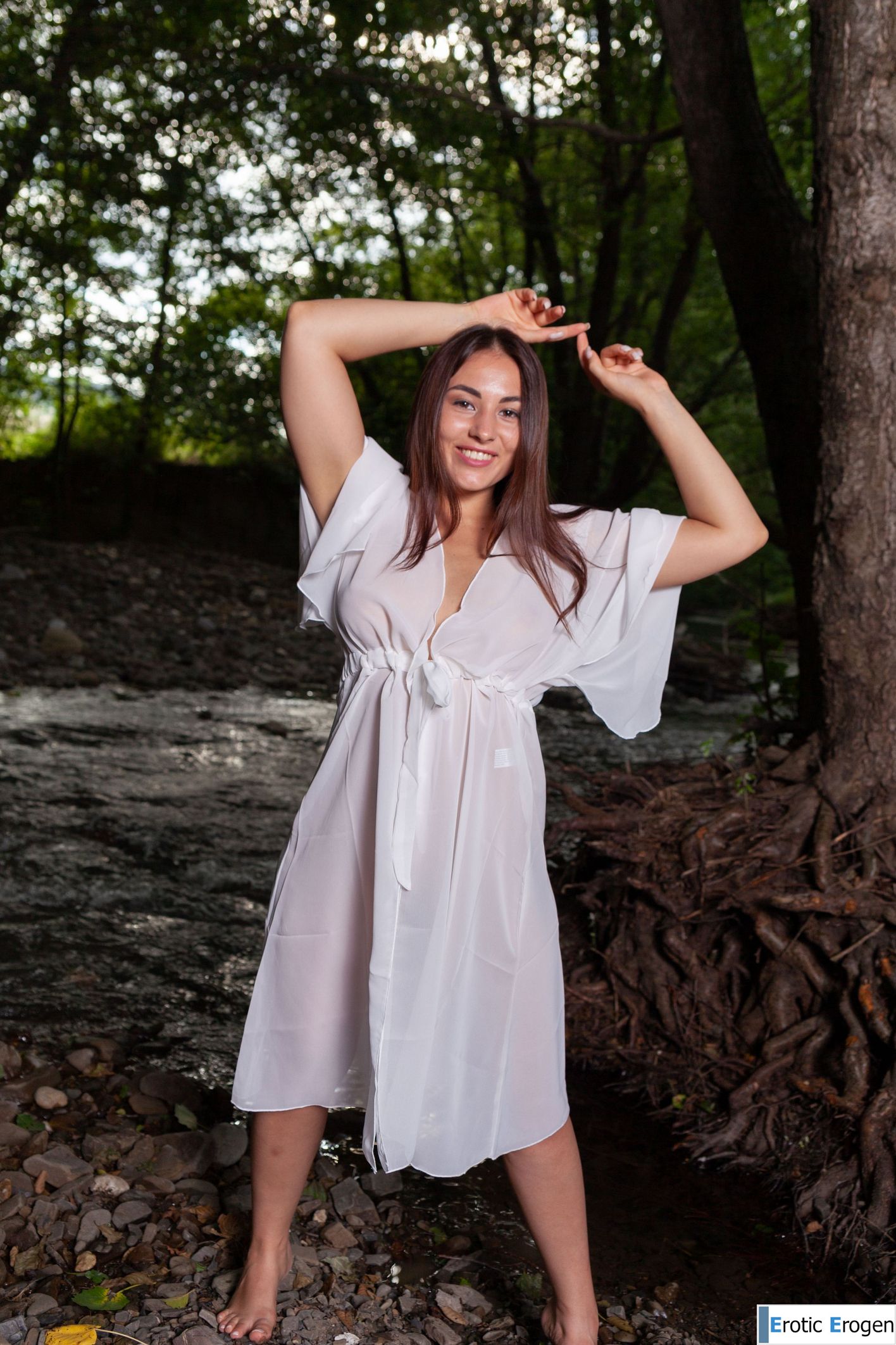 Sumiko in Woodland Wonder. Picture 2