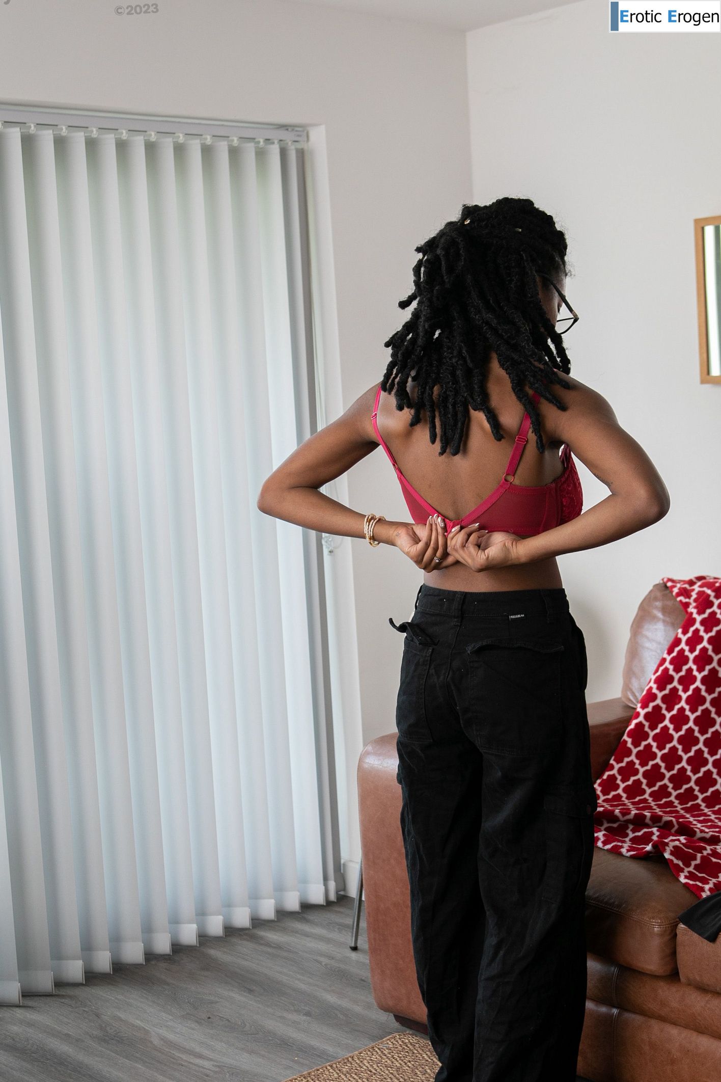 Selena D in Solo. Picture 23