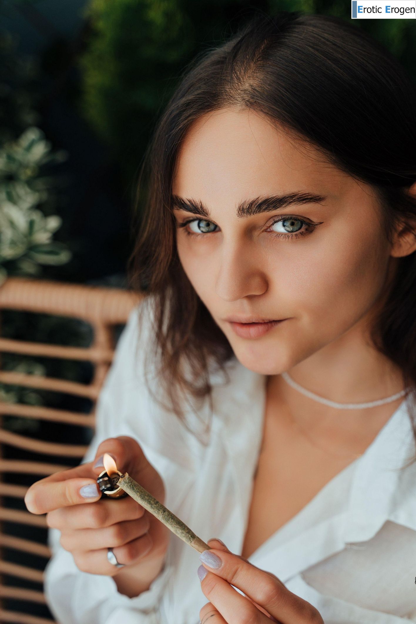 Youreyeshere in Sexy Weeds Flow Energy. Picture 2