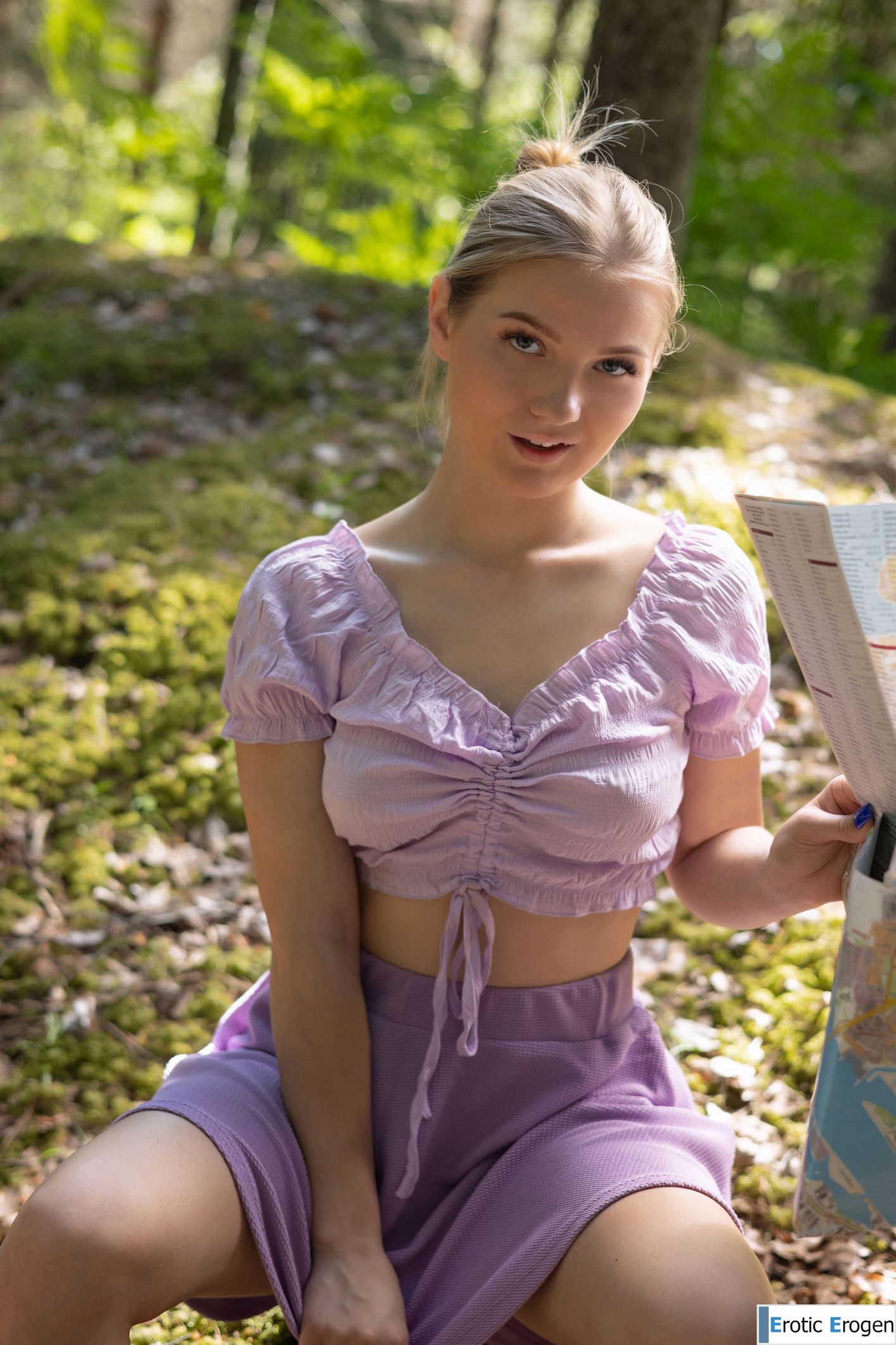 Lucia in Explorer. Picture 4