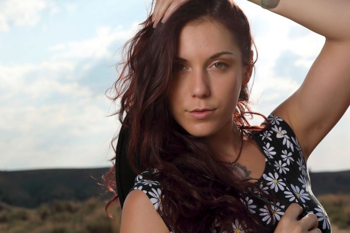 Elena Generi in Shoot Day Montage. Эскиз 3