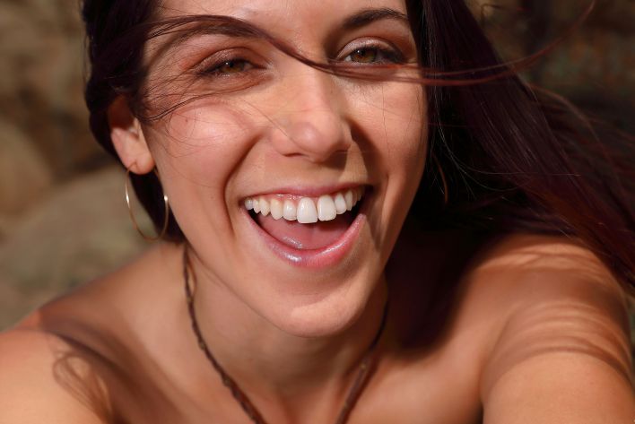 Elena Generi in Shoot Day Montage. Эскиз 40