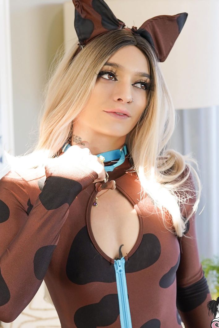 Brunettebunny in Scooby Snack. Thumb 3