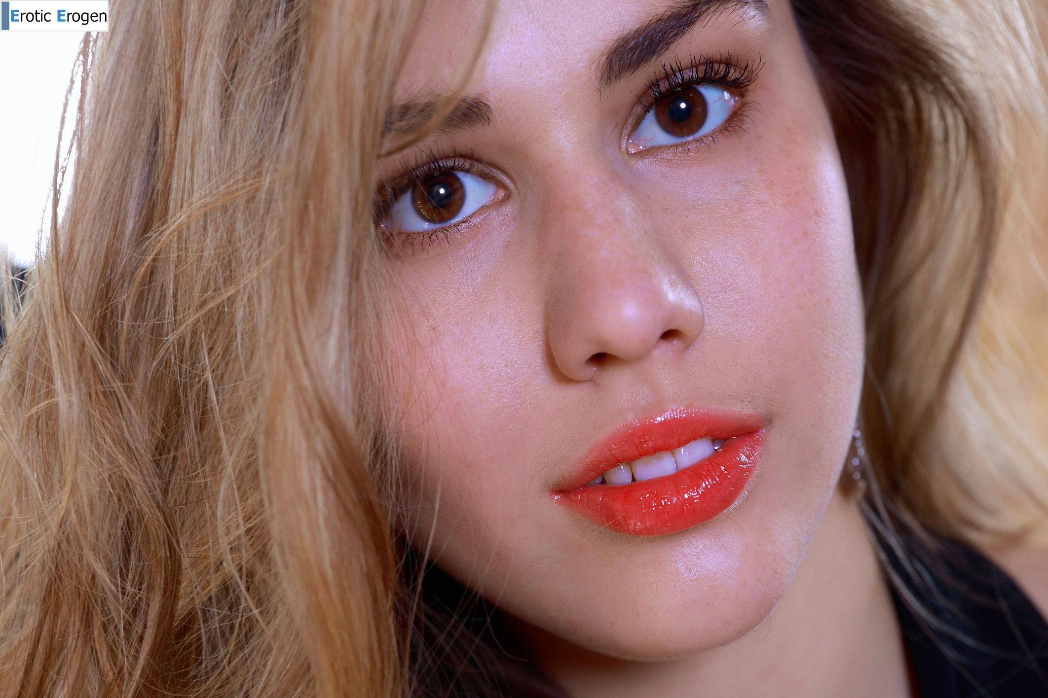 Martina in Holiday Spirit. Picture 10