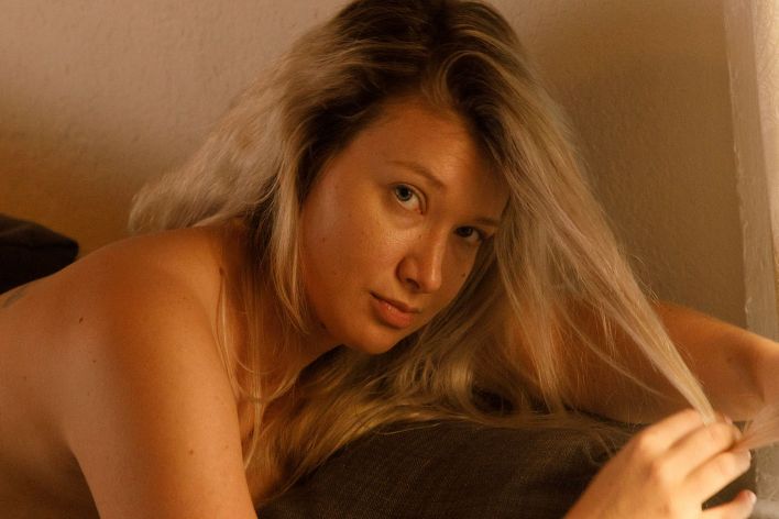 Emily Right in Emotional Time Bombs. Эскиз 39