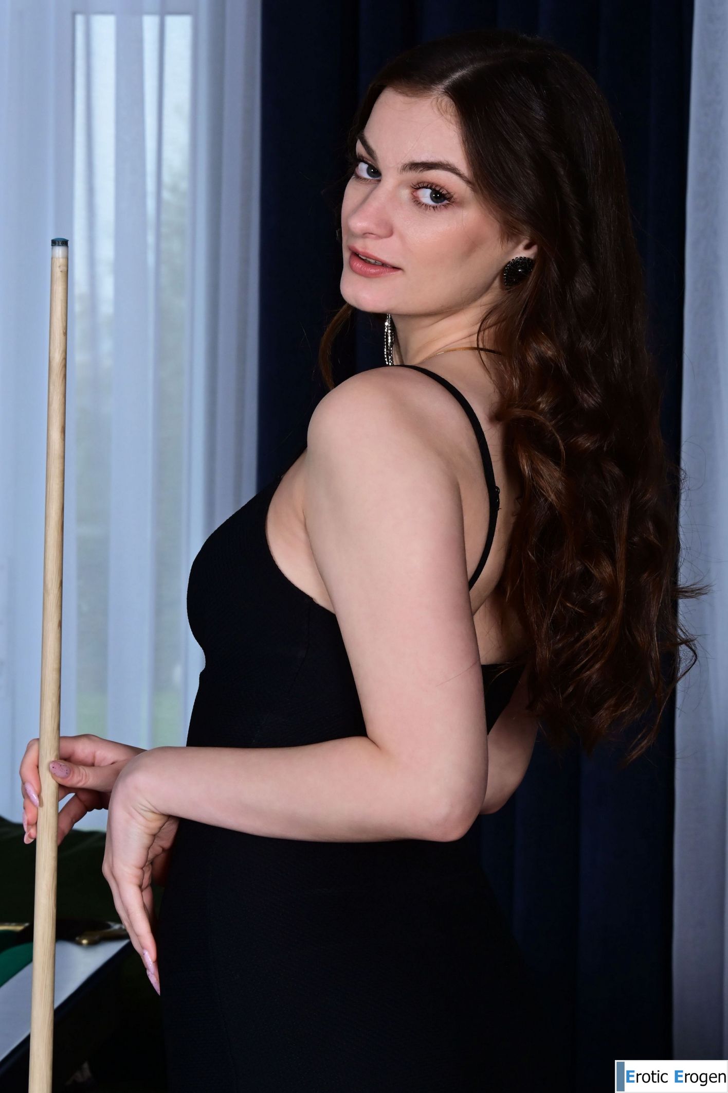 Shining Moon in Pool Player. Фото 3