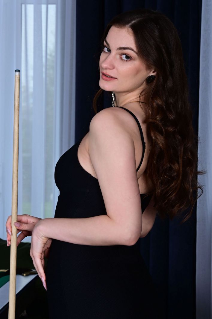 Shining Moon in Pool Player. Эскиз 3