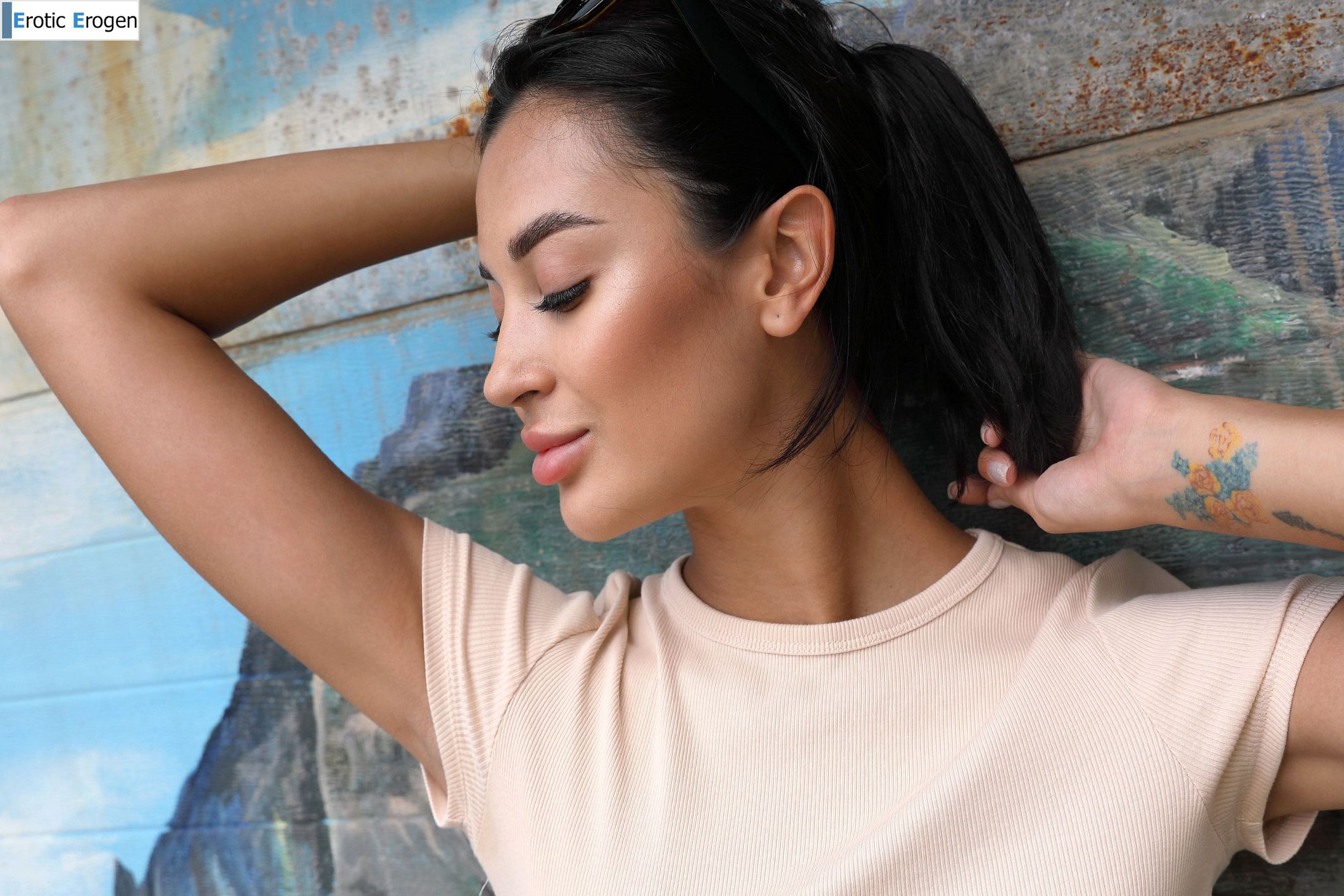 Aria in Postcard Porta Da Cruz. Picture 35