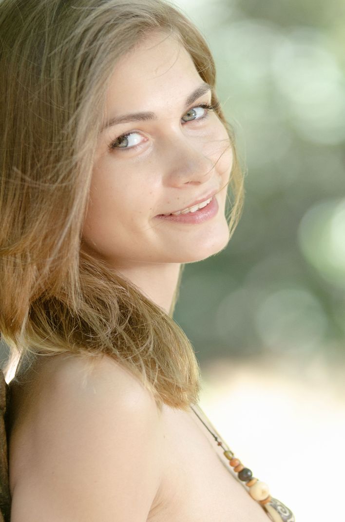 Lili Ann in Presenting. Эскиз 40