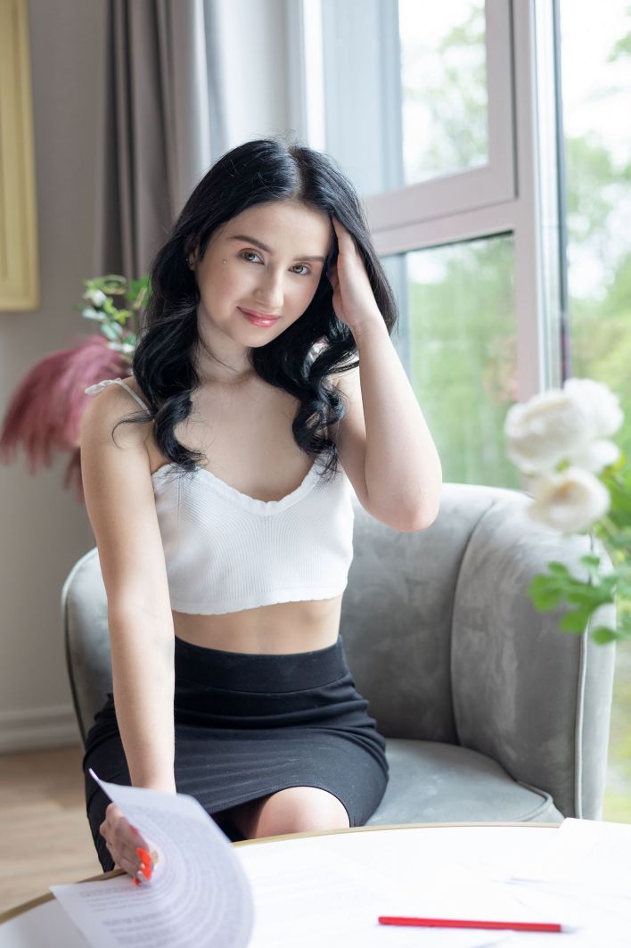 Sasha Jane in Work Break. Thumb 4