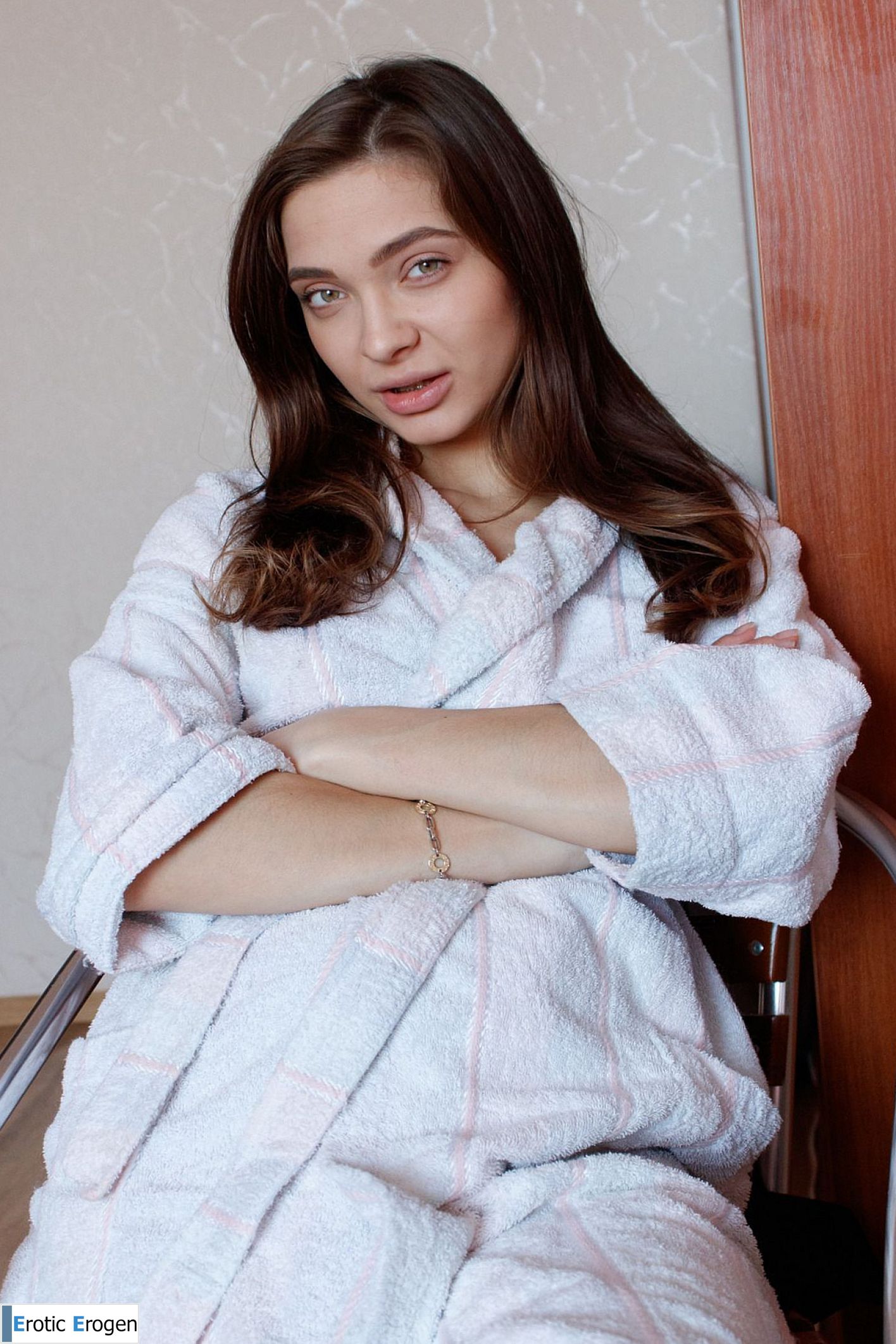 Hanna Nasochi in Brings Life. Picture 37