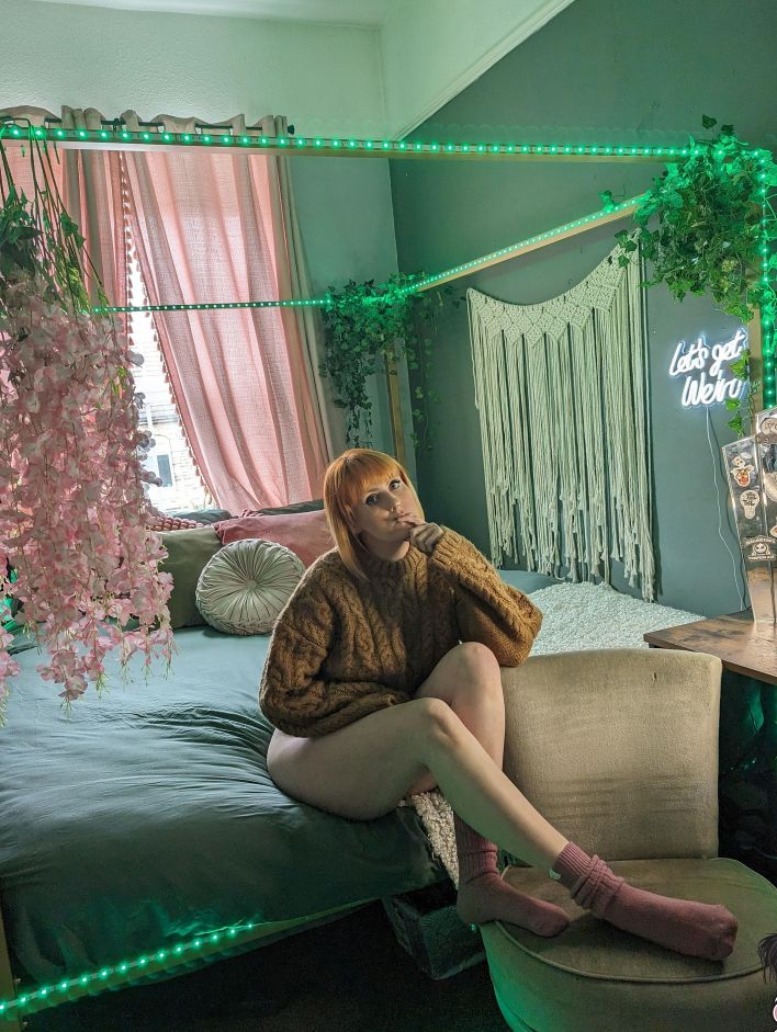 Kemkay in Come For A Snuggle. Thumb 6