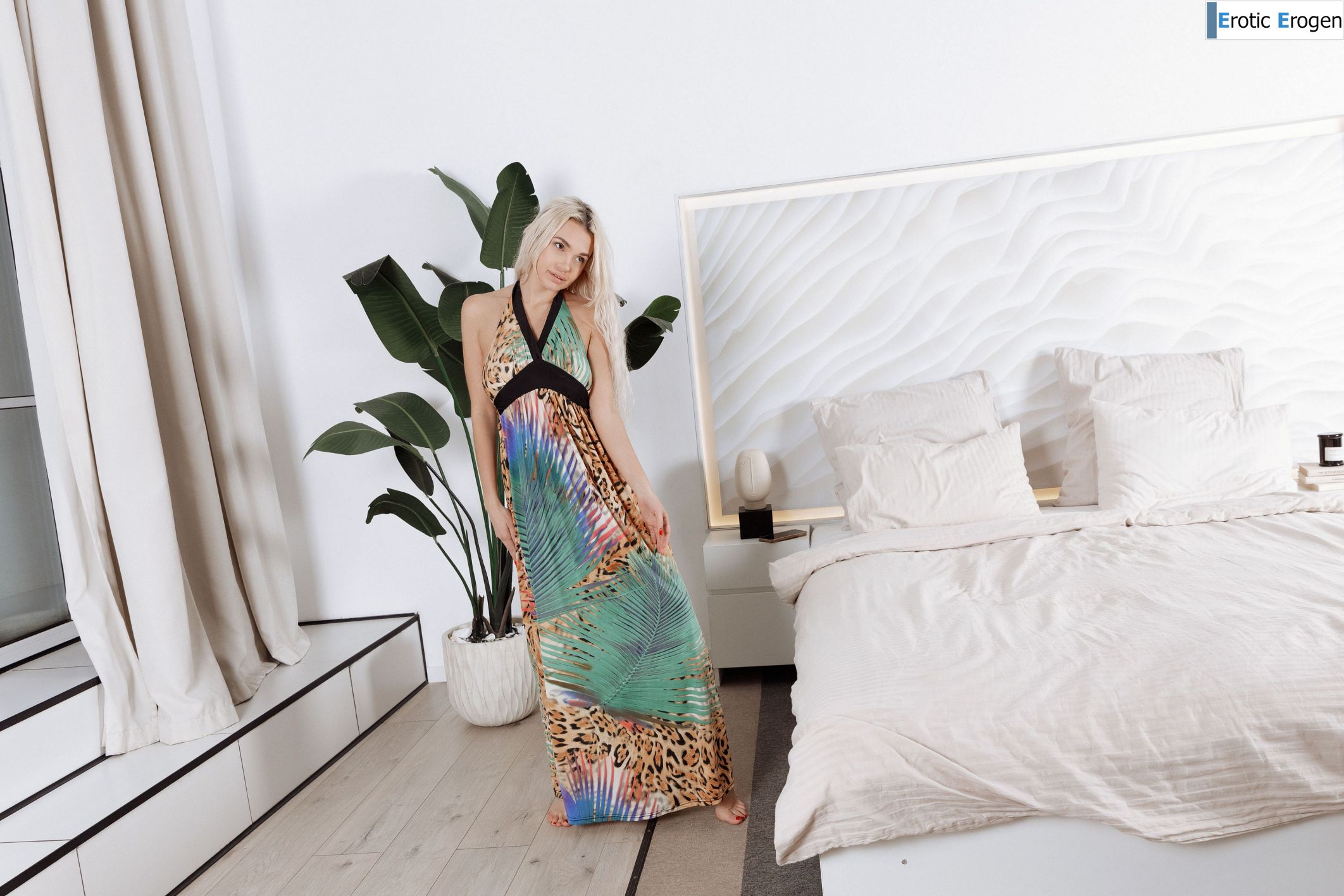 Valeria Mour in On My Bed. Фото 1