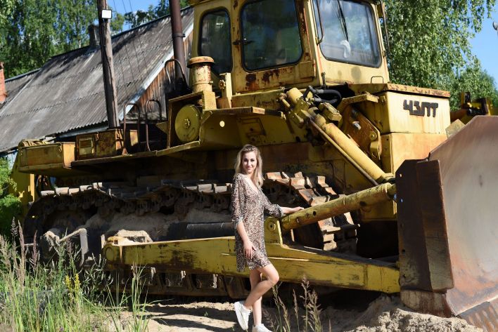 Ava List in Big Equipment. Thumb 1