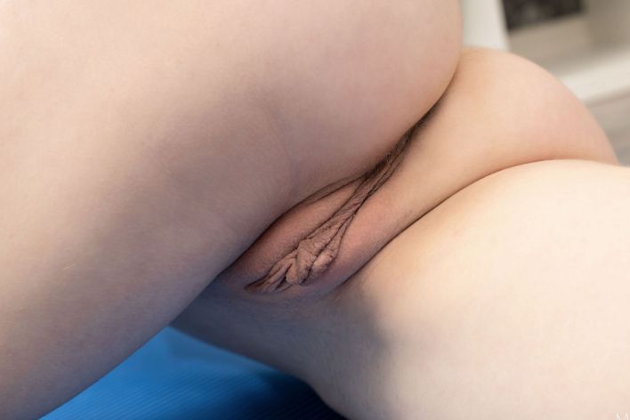 Matty in Stretch With Me. Эскиз 11