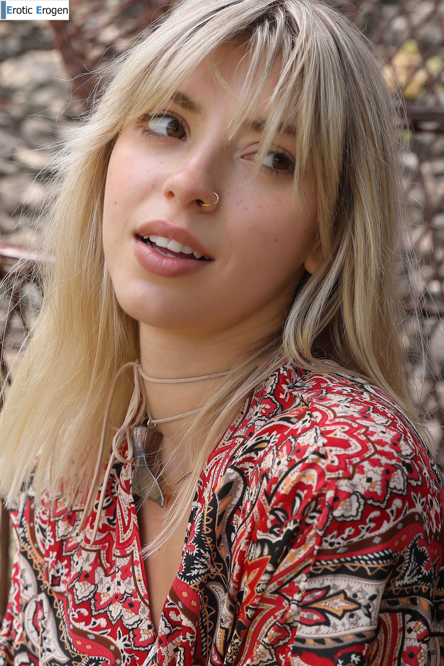 Avery in Postcard From Santa Cruz. Фото 13