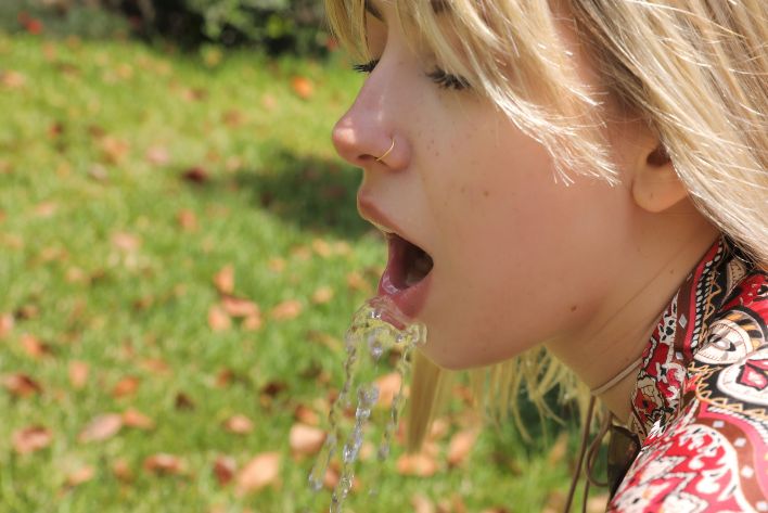 Avery in Postcard From Santa Cruz. Эскиз 36