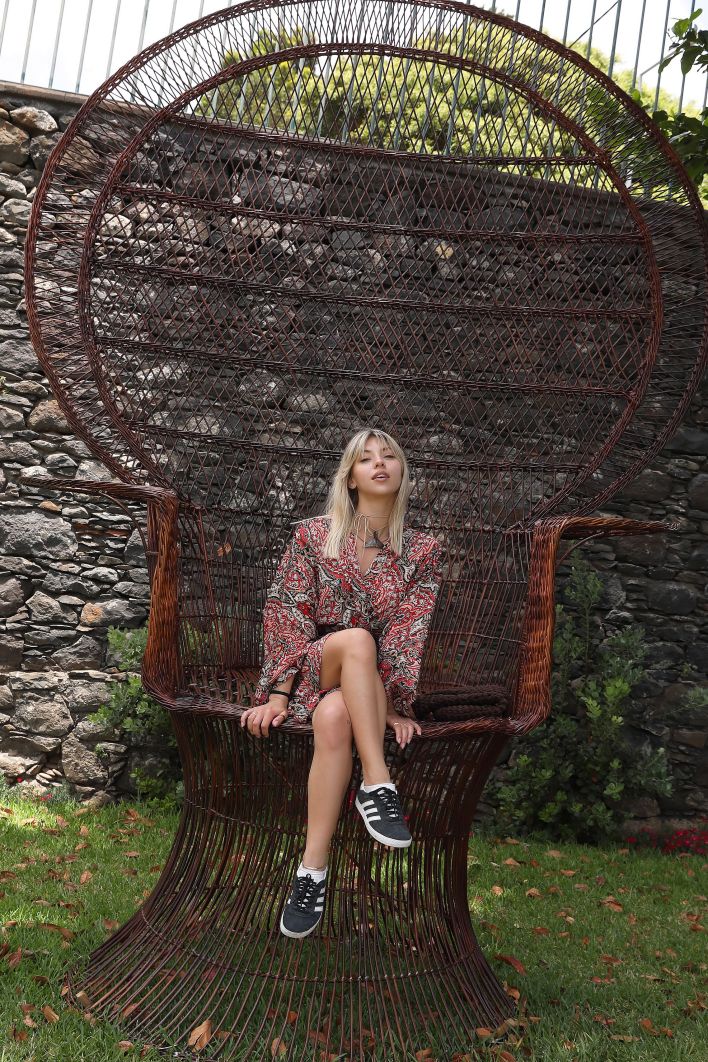 Avery in Postcard From Santa Cruz. Эскиз 3