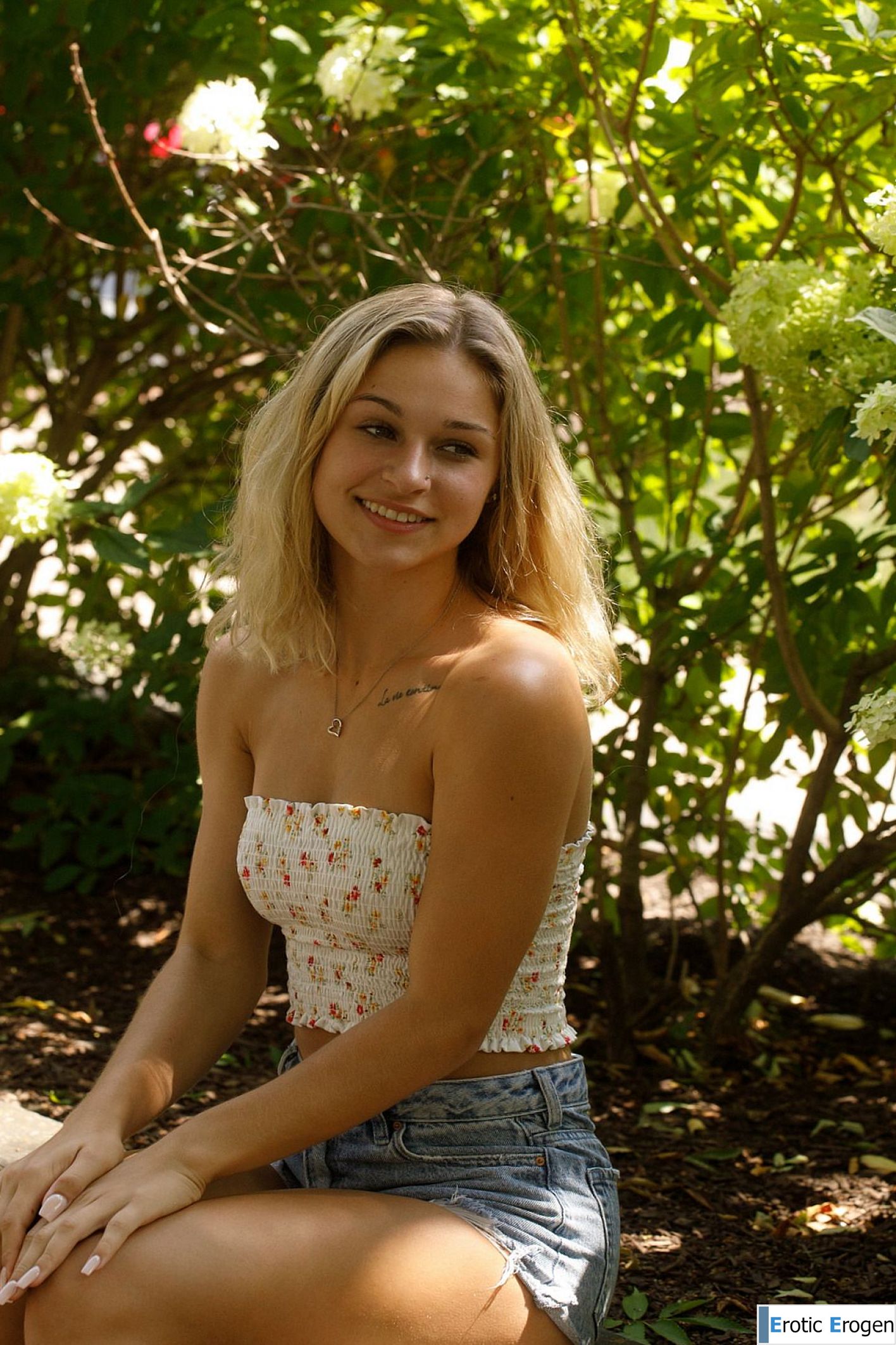 Jezebel Madd in Only In America 2. Picture 25