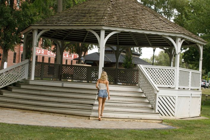 Jezebel Madd in Only In America 2. Thumb 1