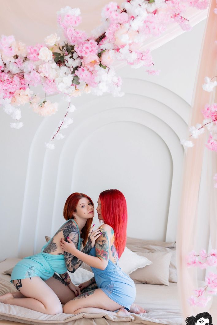 Redd in Blossom. Thumb 3