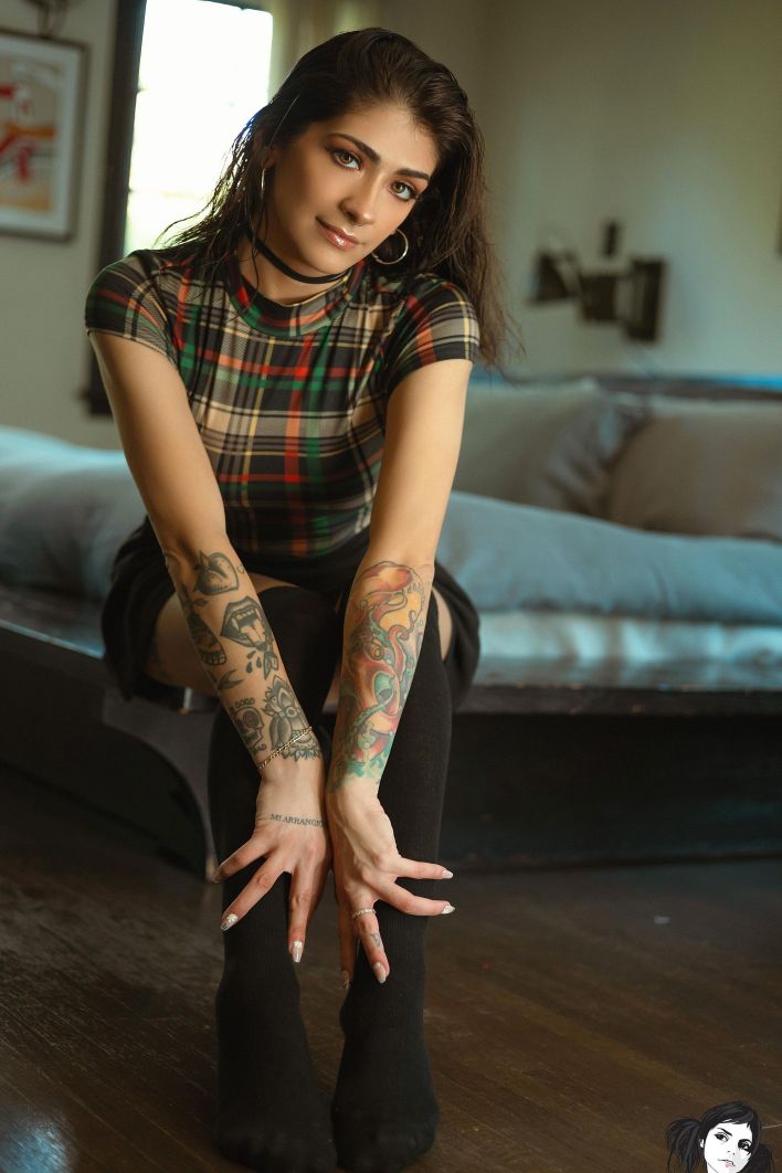 Arrow in Wicked Game. Thumb 4