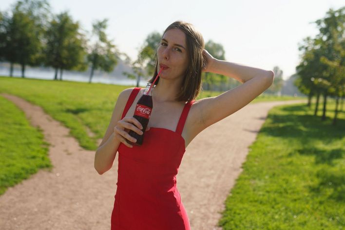 Ina Blossom in Coca Cola Classic. Thumb 3