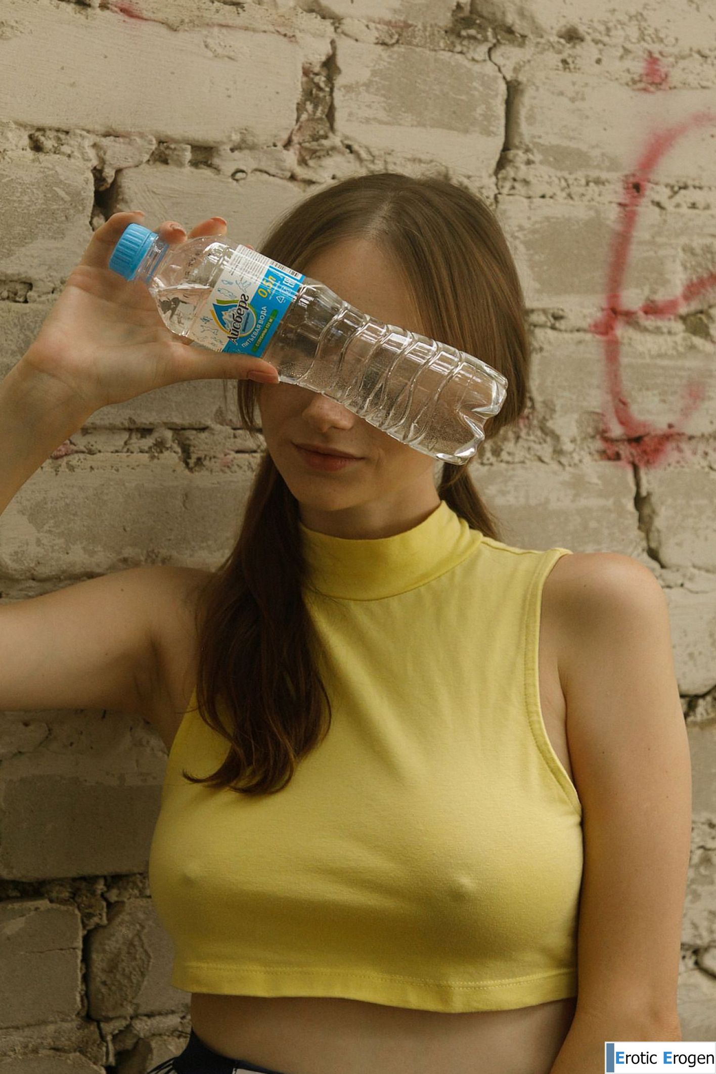 Ariel Gossimer in Tease By The Sea 1. Picture 1