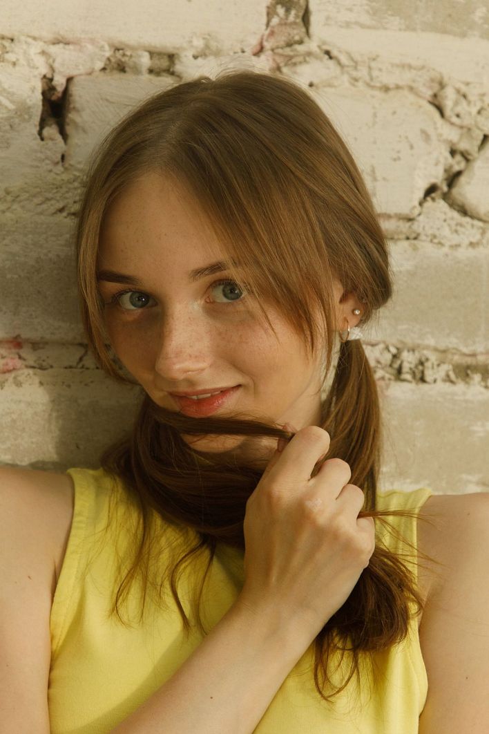 Ariel Gossimer in Tease By The Sea 1. Thumb 3