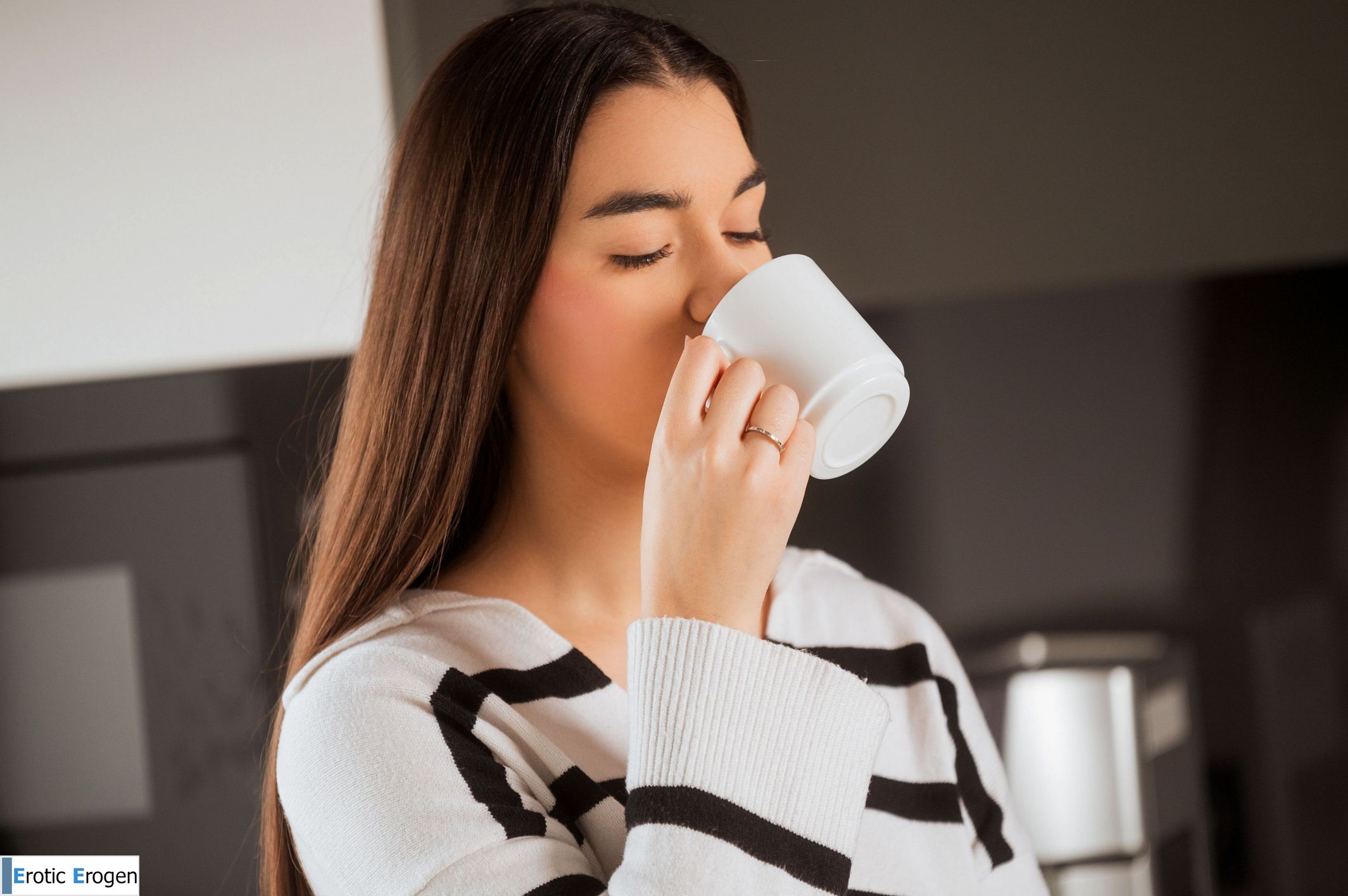 Sola in Presenting Sola. Picture 1