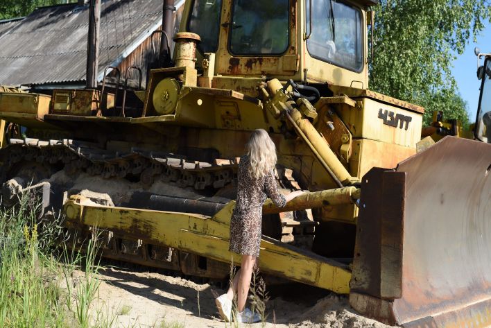 Ava List in Big Equipment. Часть 2. Эскиз 2