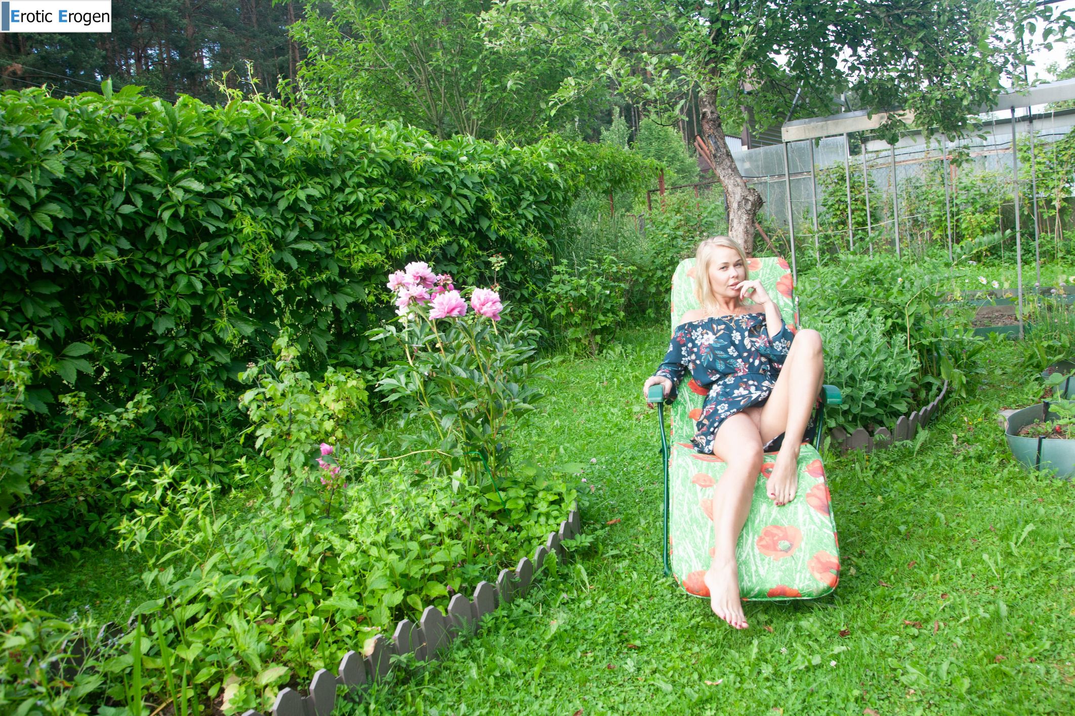 Sarika in Naked Woman. Picture 5