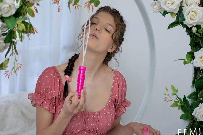 Aphilia in The Garden. Thumb 3