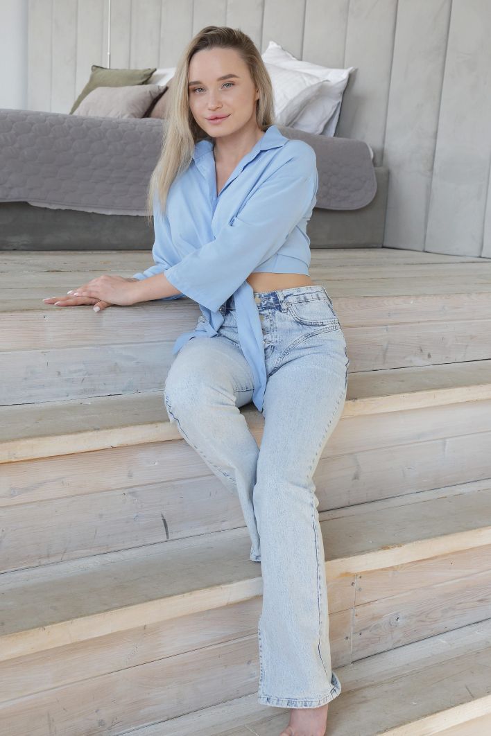 Olivia Myers in Naked Woman. Эскиз 4