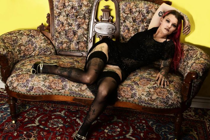 Pinkpashionhd in Vintage Blues. Thumb 2