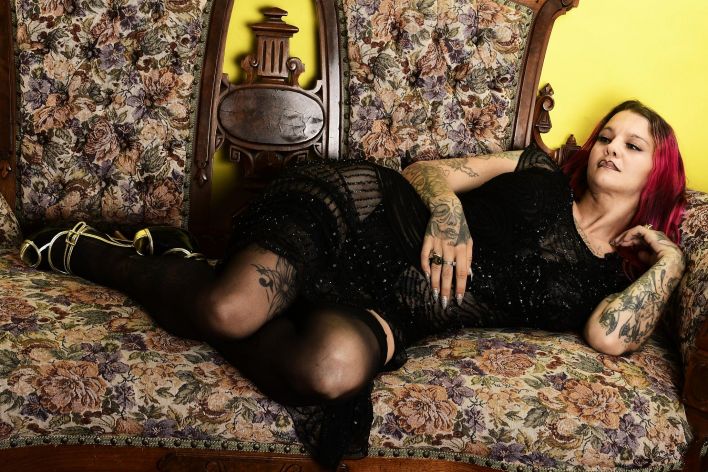 Pinkpashionhd in Vintage Blues. Thumb 3