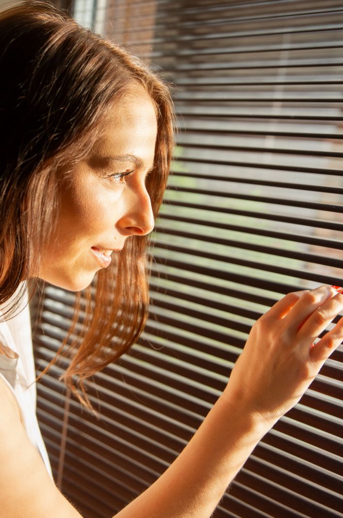 Antonia Sainz, Olive Glass in Morning Romance. Thumb 3