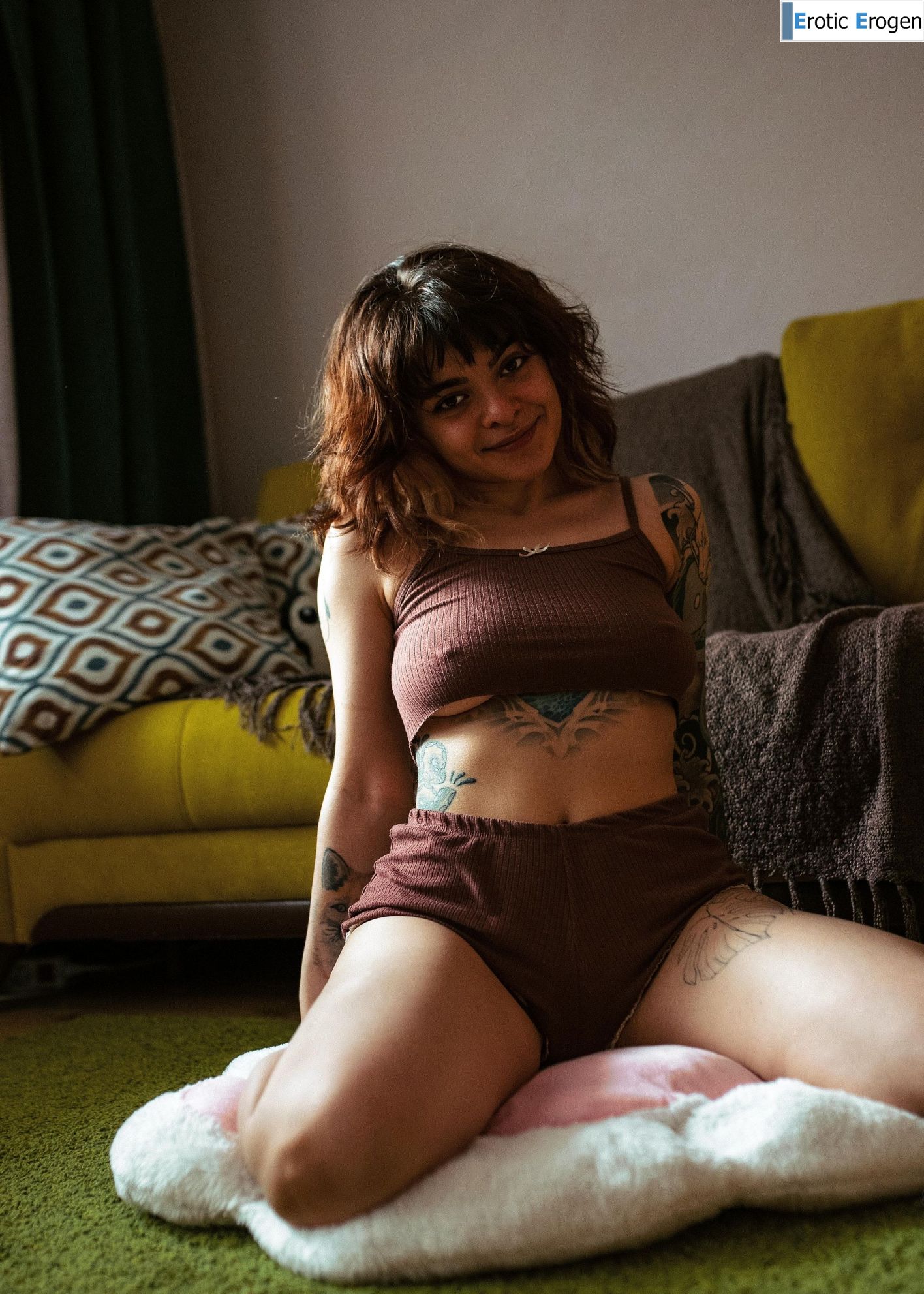 Meryly in Cozy Morning. Picture 1