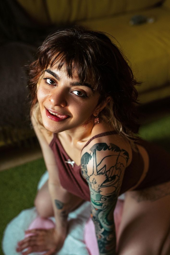 Meryly in Cozy Morning. Thumb 3