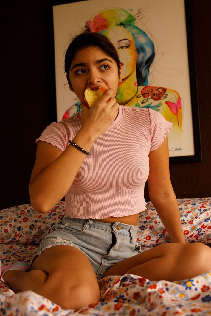 Hazel Heart in Them Apples. Thumb 13