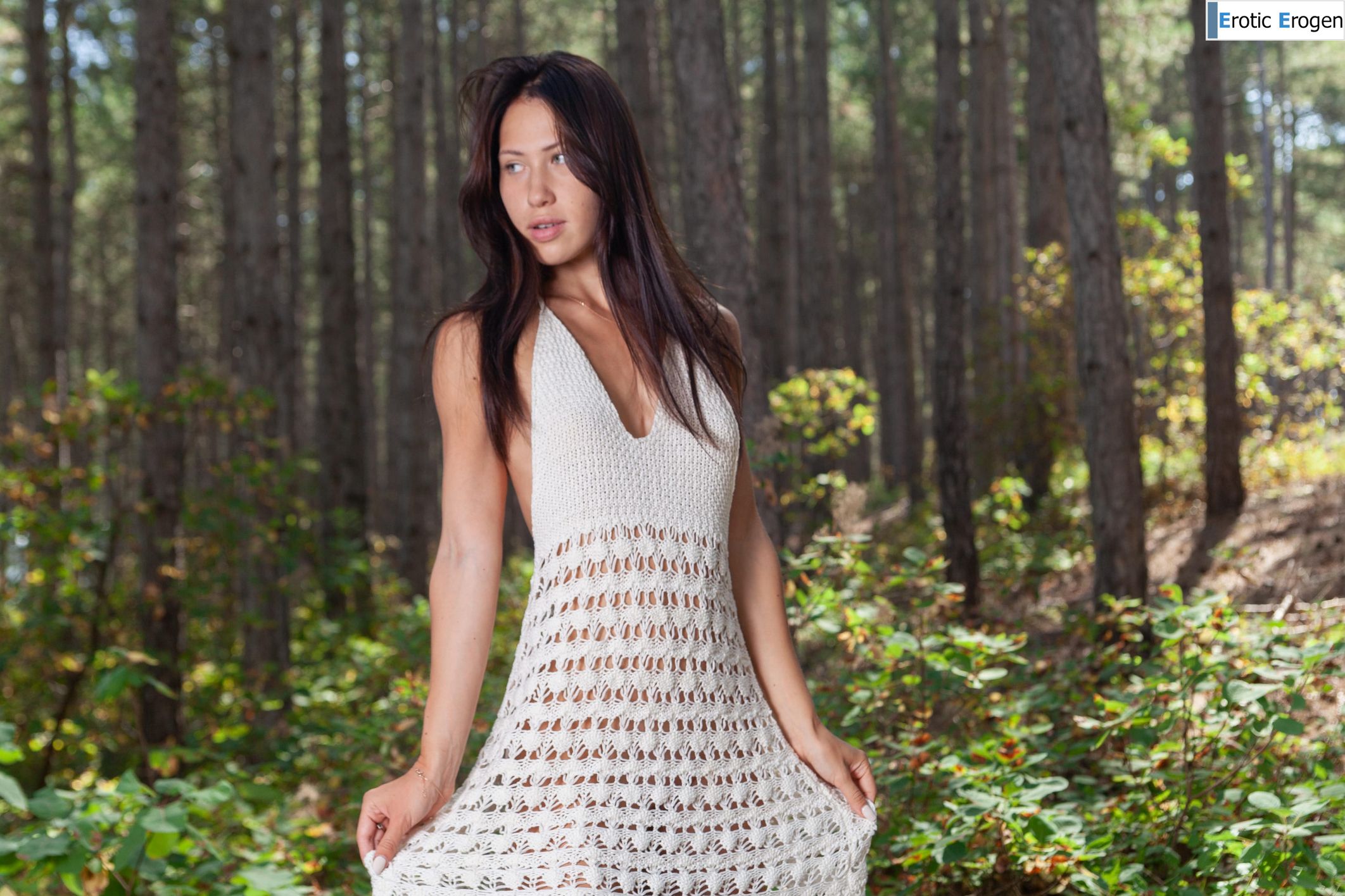 Melania in Naked Woman. Picture 2