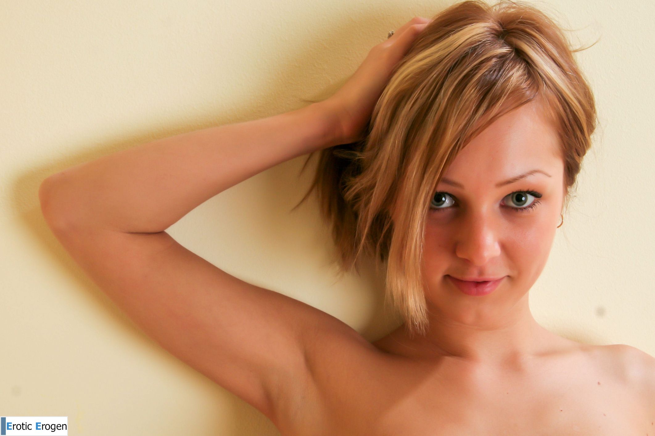 Cornelia V in Cornelia - Red Dress. Slide 32