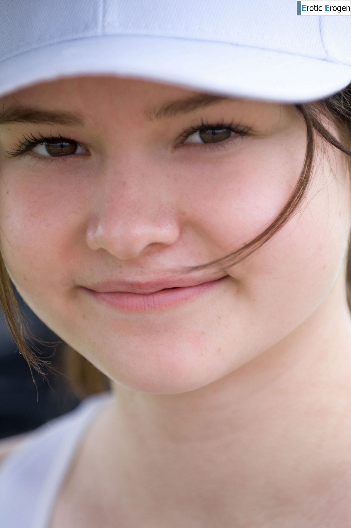 Matty in Play A Round. Slide 1