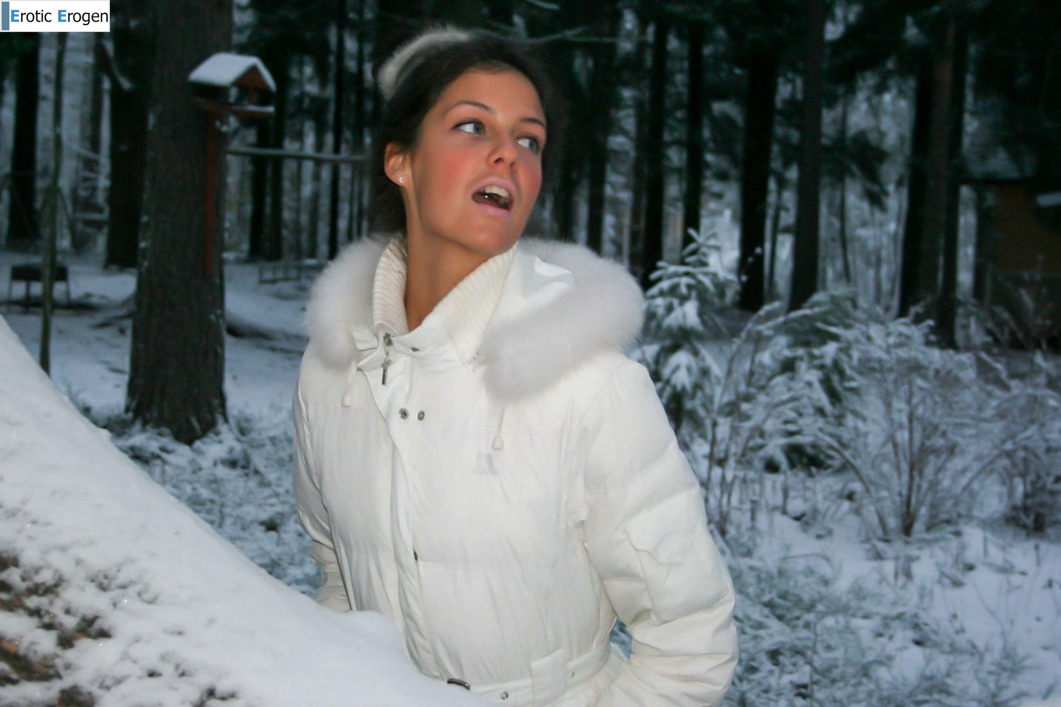 Isabella in Exhibitionist. Слайд 17