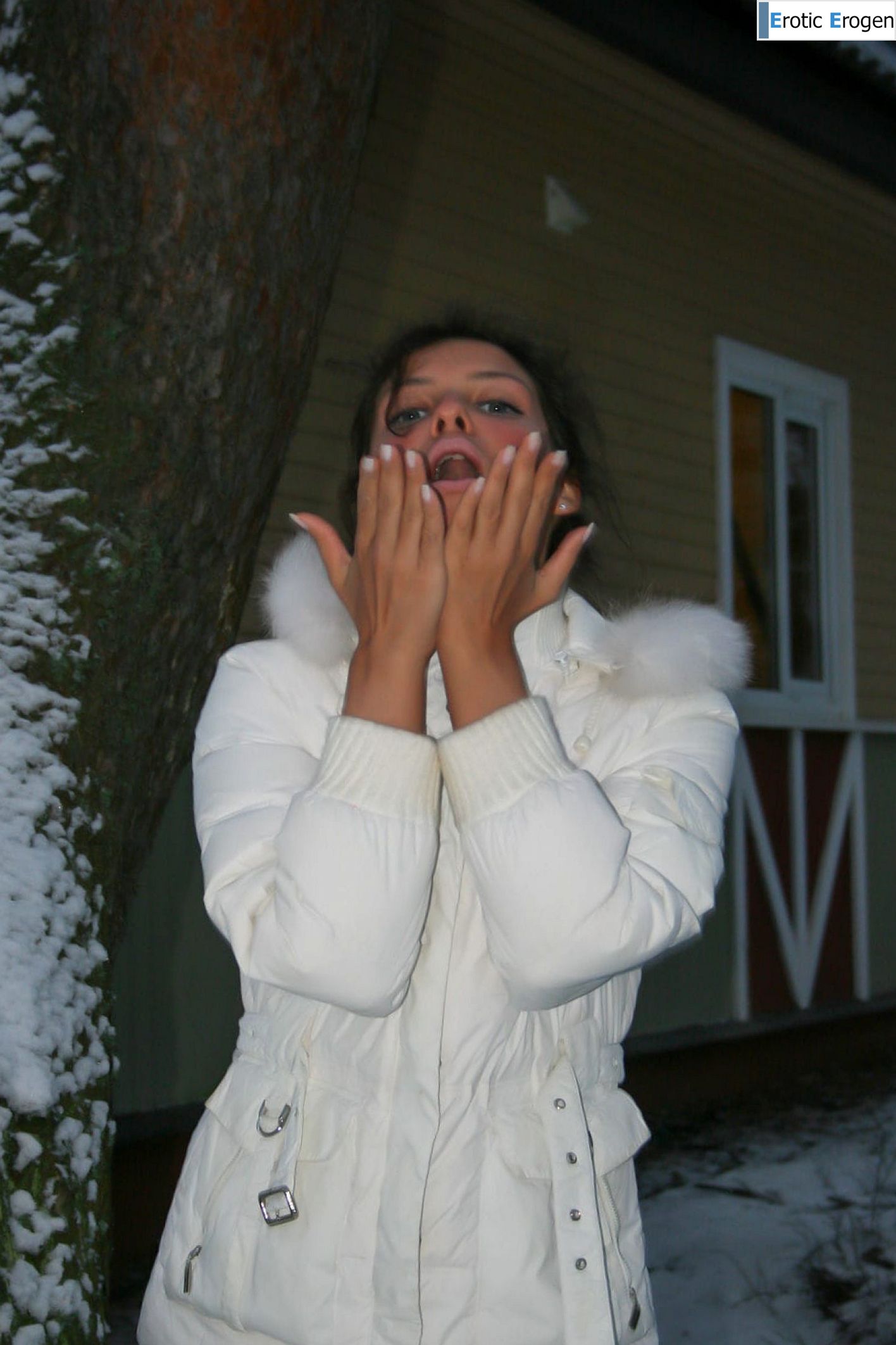 Isabella in Exhibitionist. Слайд 57