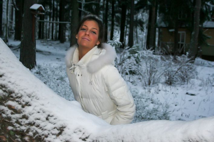 Isabella in Exhibitionist. Thumb 14