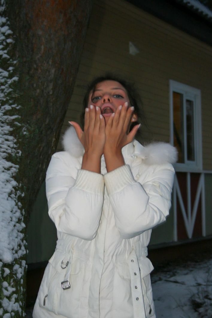 Isabella in Exhibitionist. Thumb 57