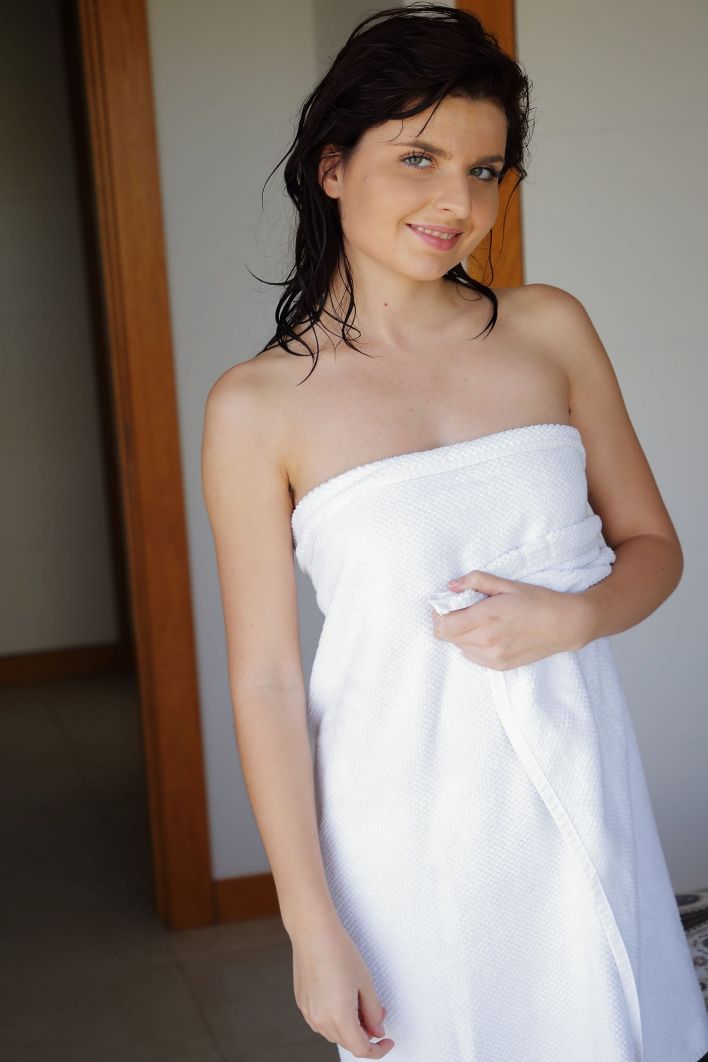 Flaca in All For You. Thumb 1