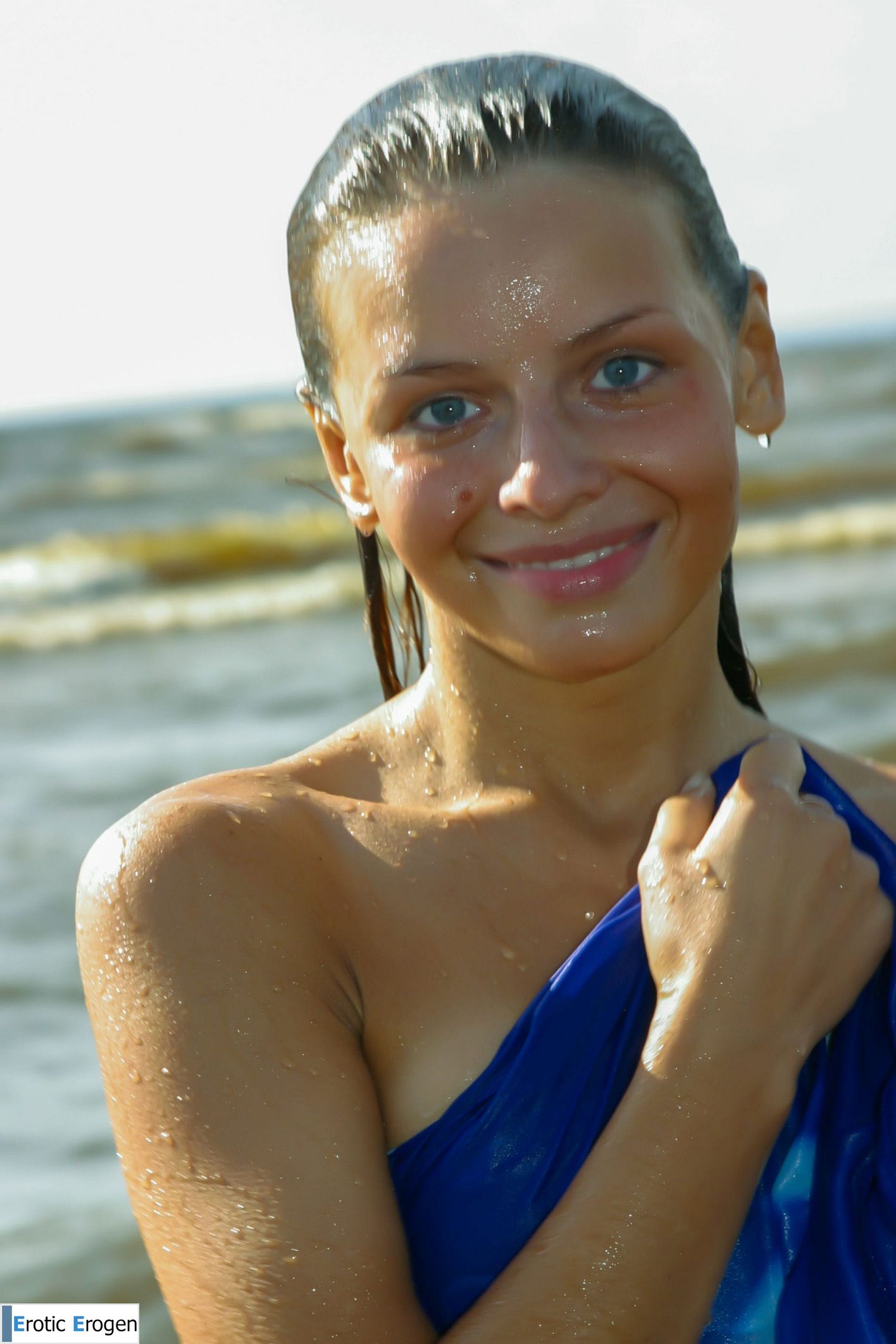 Tekla D in Splashing The Water. Slide 21